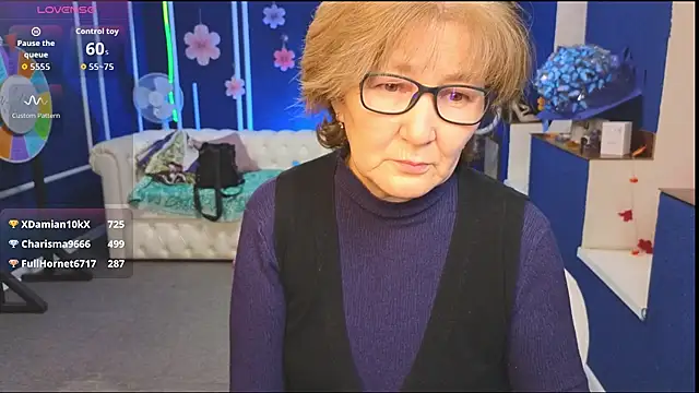 Mia Monno online show from December 2, 11:48 am