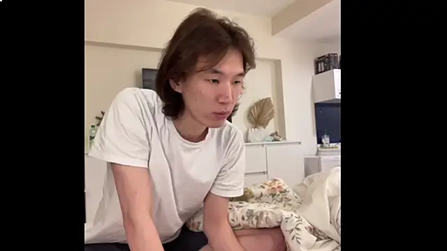 Snapshot of mike_johny1 chatting on December 4, 4:38 pm mike johny1 online show from December 4, 4:38 pm