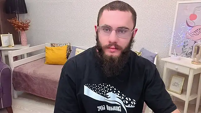 Ant Power online show from December 18, 5:24 am