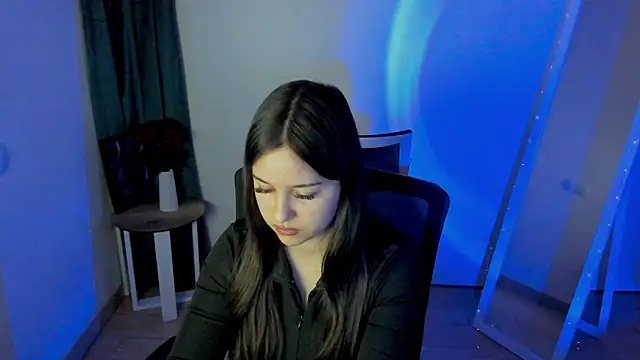 Snapshot of Lilu_May chatting on May 11, 4:04 pm Lilu May online show from May 11, 4:04 pm