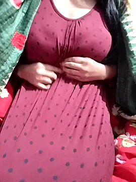 Snapshot of hottyrose69 chatting on January 7, 4:37 am hottyrose69 online show from January 7, 4:37 am