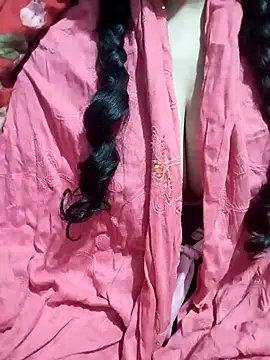 Snapshot of hottyrose69 chatting on February 5, 9:30 pm hottyrose69 online show from February 5, 9:30 pm