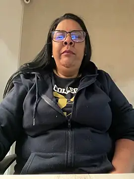 Snapshot of Carameloswing1 chatting on January 6, 12:53 pm Carameloswing1 online show from January 6, 12:53 pm