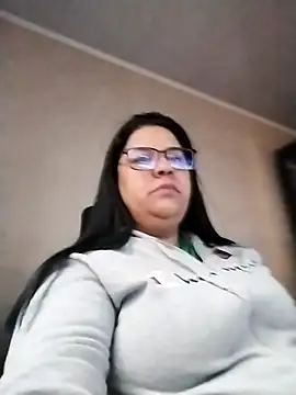 Snapshot of Carameloswing1 chatting on January 9, 12:19 pm Carameloswing1 online show from January 9, 12:19 pm