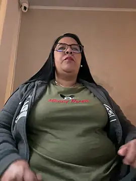 Snapshot of Carameloswing1 chatting on February 11, 12:10 pm Carameloswing1 online show from February 11, 12:10 pm