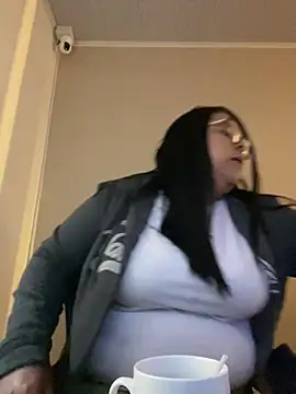 Snapshot of Carameloswing1 chatting on February 16, 12:01 pm Carameloswing1 online show from February 16, 12:01 pm