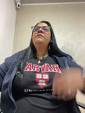 Snapshot of Carameloswing1 chatting on March 2, 1:18 pm Carameloswing1 online show from March 2, 1:18 pm