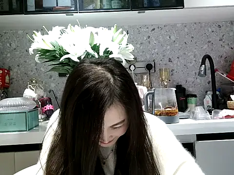 Snapshot of Monica8810 chatting on December 16, 5:07 pm Monica8810 online show from December 16, 5:07 pm