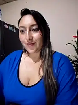 Snapshot of Valeria_montana_ chatting on December 13, 11:43 pm Valeria montana online show from December 13, 11:43 pm