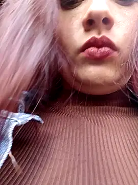  online show from December 3, 4:38 pm