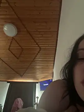 Snapshot of HilorianAndry chatting on December 3, 12:18 am HilorianAndry online show from December 3, 12:18 am