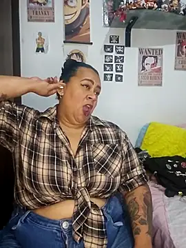 vicky-duarte online show from March 2, 9:32 pm