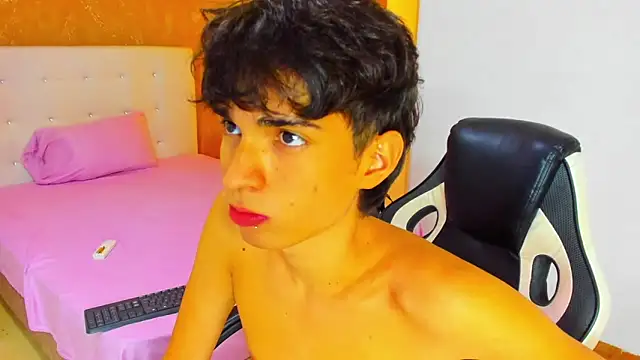 CONNOR STONNE  online show from February 18, 9:22 pm