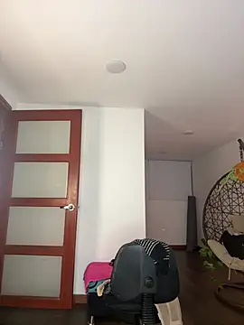 NaomiGarcia1 online show from January 12, 1:00 am