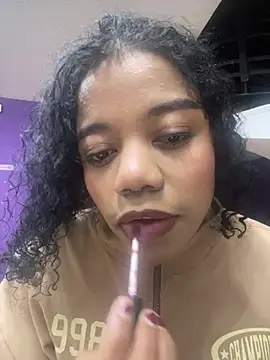 arianna roxe online show from March 6, 5:15 am