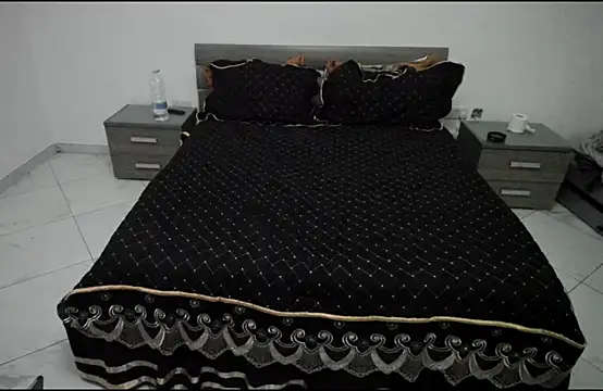 Snapshot of perlaa777 chatting on December 22, 10:29 pm perlaa777 online show from December 22, 10:29 pm