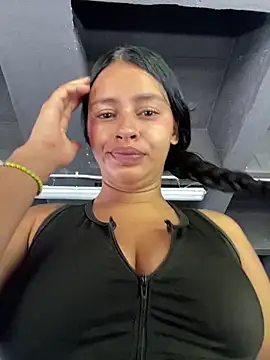 Jennmyller  online show from April 7, 6:19 pm