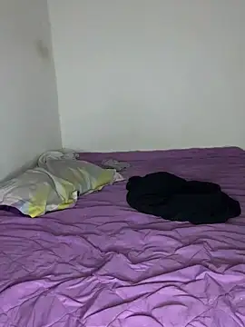 Jennmyller  online show from April 16, 1:12 pm