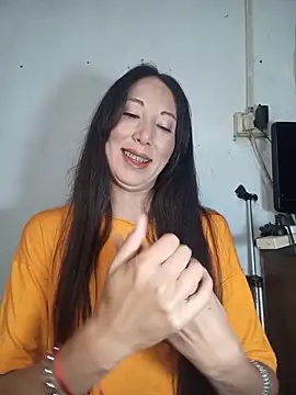 Snapshot of Cristal_azul777 chatting on June 18, 1:50 am Cristal azul777 online show from June 18, 1:50 am
