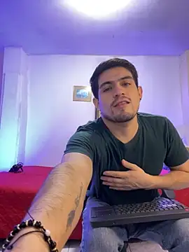 williamsmiiths16 online show from March 3, 2:12 pm