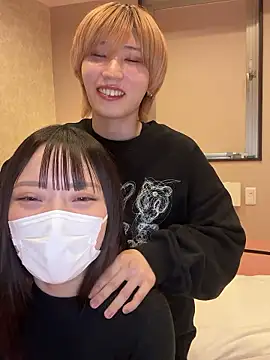 Snapshot of kai_xoxo__ chatting on December 5, 2:03 pm kai xoxo online show from December 5, 2:03 pm