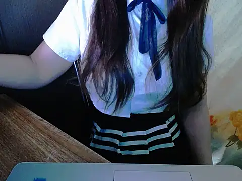 Snapshot of maian_love chatting on July 18, 6:56 pm maian love online show from July 18, 6:56 pm