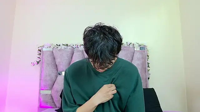 iris and damian online show from January 9, 4:21 pm