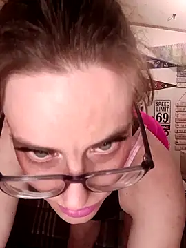 snowbird1117 online show from March 20, 7:46 am