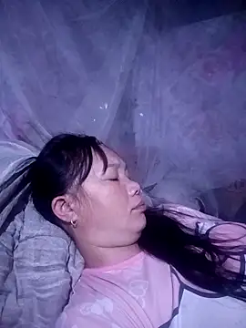 ava-dellght online show from April 15, 9:15 pm