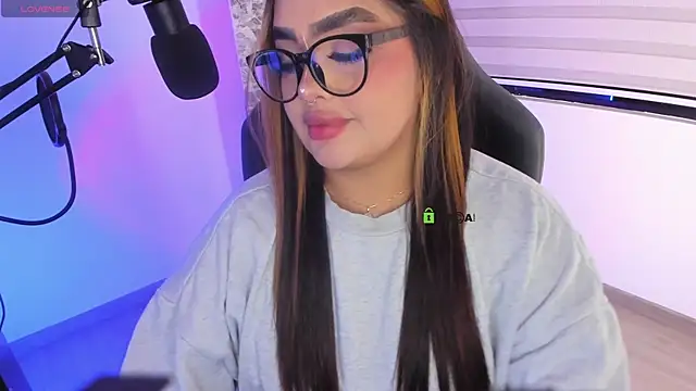 asheryn online show from April 2, 1:25 am