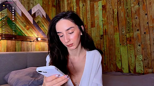 Elizwise online show from February 12, 2:17 am