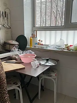 luckybaby666999 online show from April 6, 3:26 am