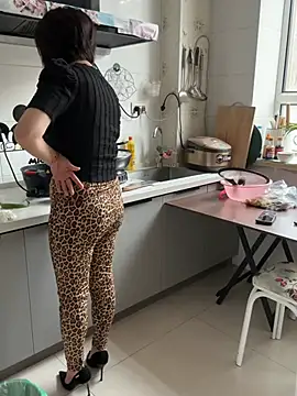 luckybaby666999 online show from April 11, 12:26 am