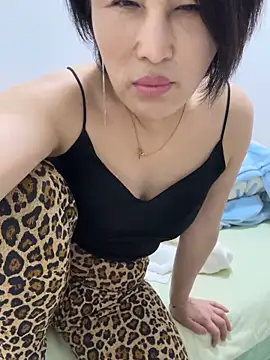 luckybaby666999 online show from April 16, 1:12 pm