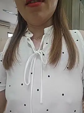 Baby-Linh online show from May 31, 1:36 am