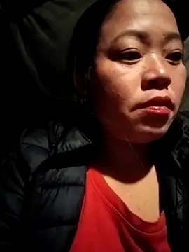 Snapshot of AlilaK2 chatting on December 4, 12:25 pm AlilaK2 online show from December 4, 12:25 pm