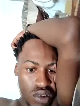 Snapshot of Bigdick-dude chatting on December 17, 4:29 am Bigdick-dude online show from December 17, 4:29 am