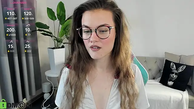 Graceee  online show from February 18, 3:02 am