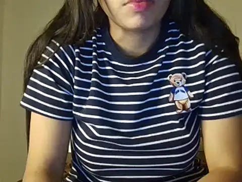 Snapshot of priya_008 chatting on December 17, 6:36 pm priya 008 online show from December 17, 6:36 pm