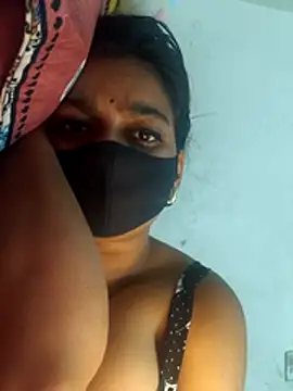 Snapshot of Hotty_Tulip chatting on February 20, 9:48 pm Hotty Tulip online show from February 20, 9:48 pm