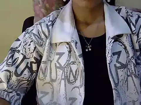 Snapshot of Shab_M chatting on April 29, 6:28 am Shab M online show from April 29, 6:28 am