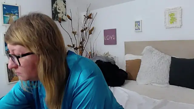 OlgaPavlova online show from February 8, 2:09 pm