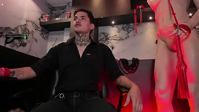 AlecBanne online show from February 12, 11:00 pm