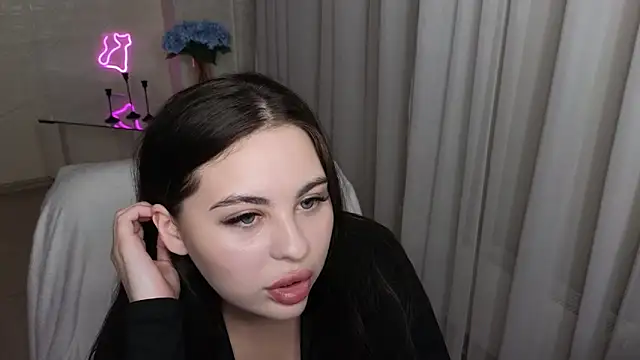 Snapshot of Deborah_lowe chatting on December 3, 5:00 pm Deborah lowe online show from December 3, 5:00 pm