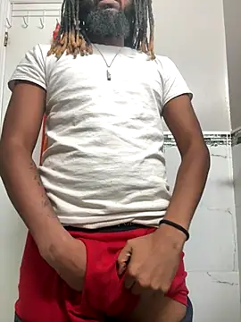 curvyuncut online show from December 4, 11:13 pm