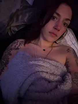 Snapshot of A_LEE_88 chatting on December 5, 12:19 am A LEE 88 online show from December 5, 12:19 am