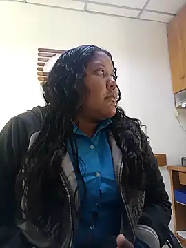 VaneandRossy online show from February 12, 1:06 pm