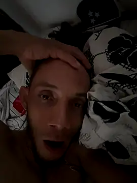 yisushotlarge online show from December 14, 8:13 pm