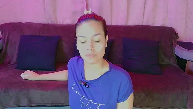 Snapshot of joyshe__vergara chatting on July 3, 3:24 am joyshe vergara online show from July 3, 3:24 am