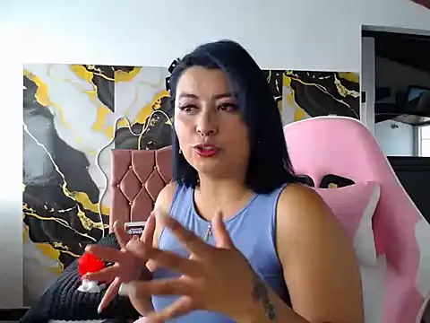 Snapshot of xxxEffy- chatting on December 4, 7:11 pm xxxEffy- online show from December 4, 7:11 pm